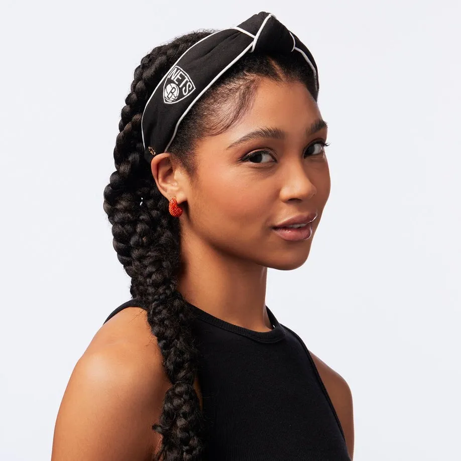 BROOKLYN NETS LELE SADOUGHI / NBA JET EMBROIDERED KNOTTED HEADBAND